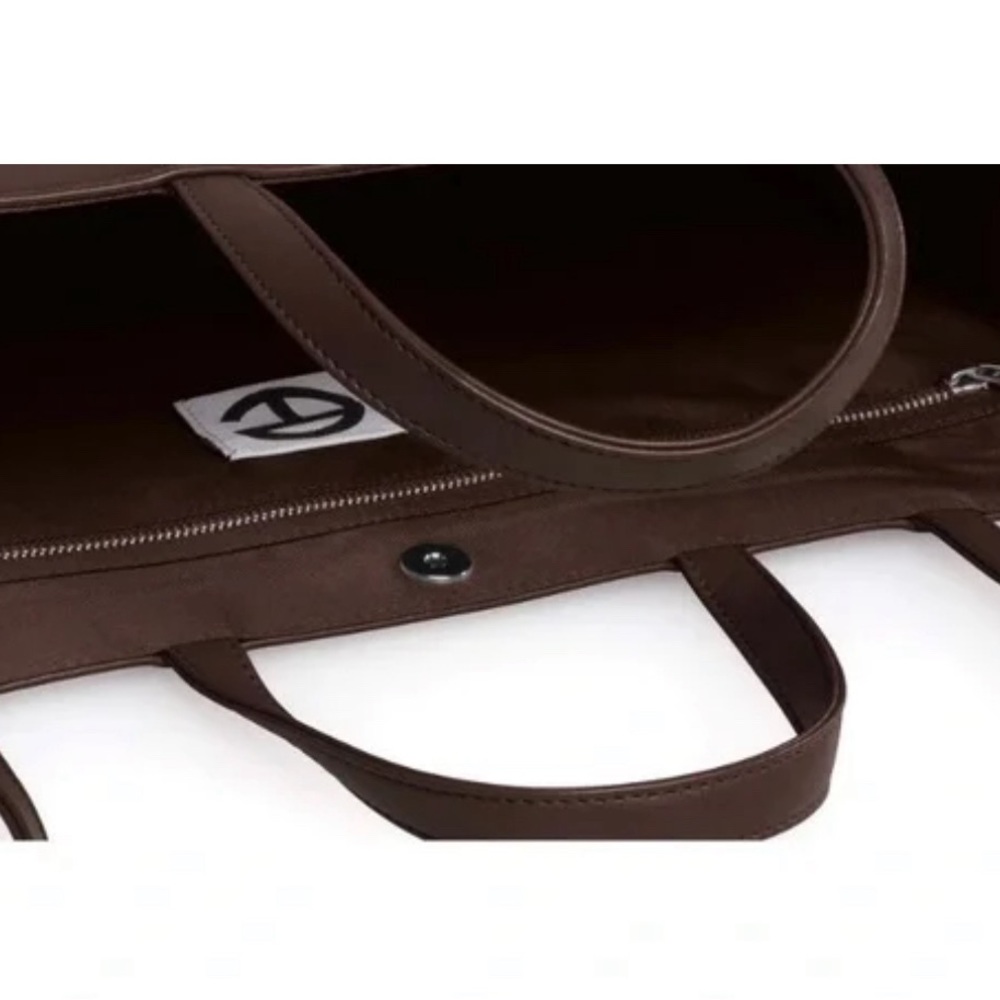 Brand new with tags Telfar Chocolate brown Telfar XL Bag - Picture 3 of 3